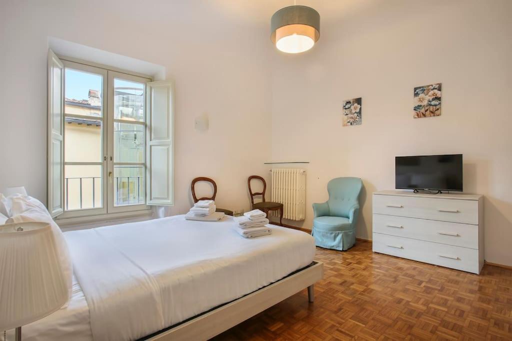Palazzo Borghese 2 Bedroom Firenze Esterno foto