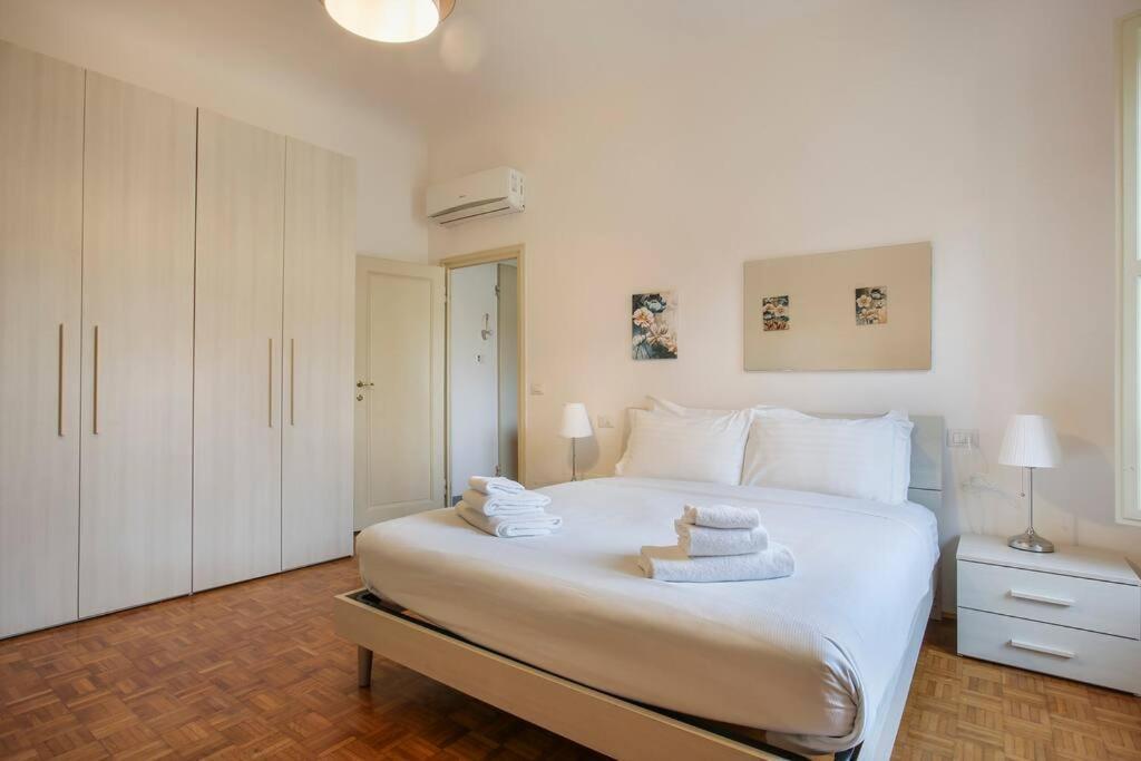 Palazzo Borghese 2 Bedroom Firenze Esterno foto
