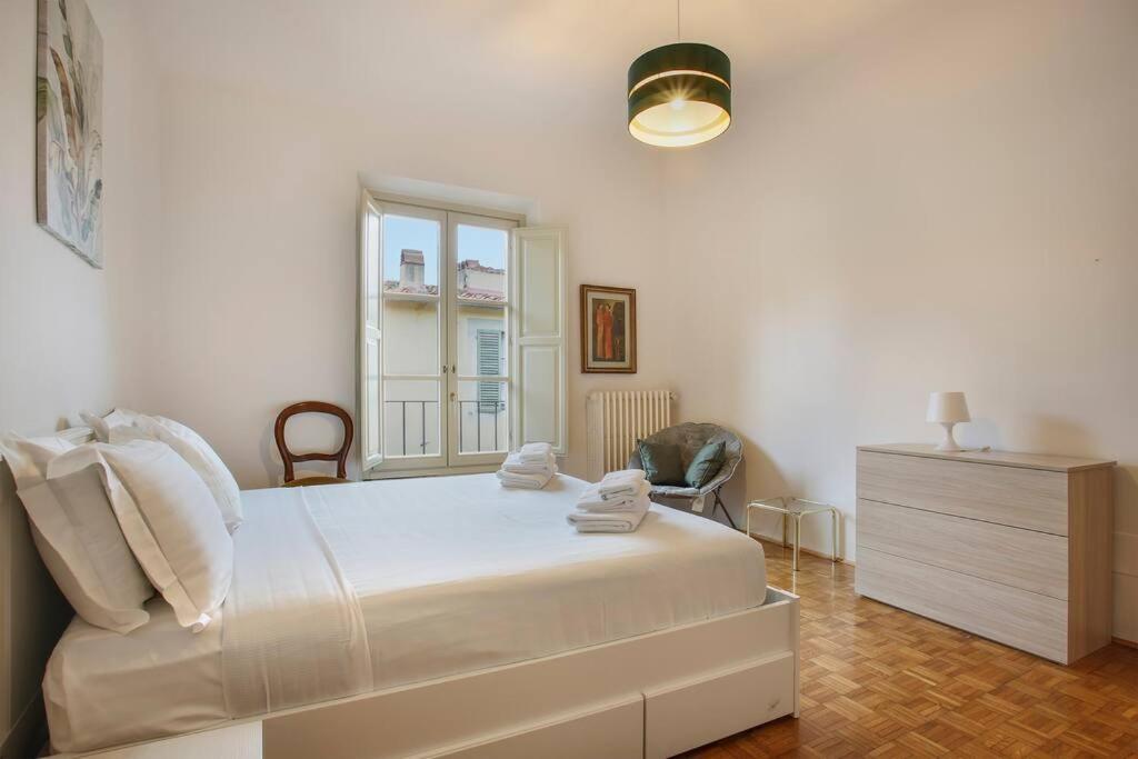 Palazzo Borghese 2 Bedroom Firenze Esterno foto