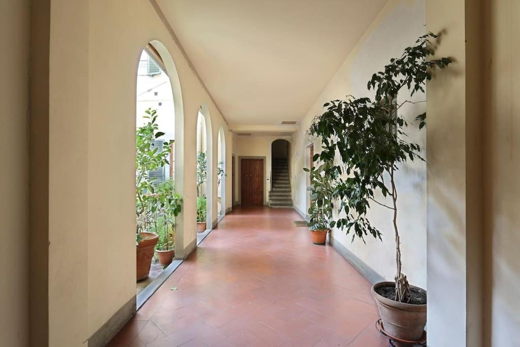 Palazzo Borghese 2 Bedroom Firenze Esterno foto
